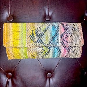 💗 Printed Multi-Color Clutch 💗